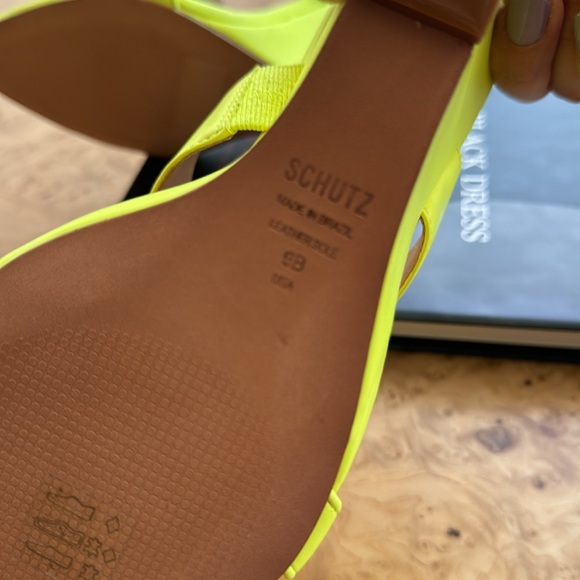 Fun summer neon wedges - Picture 5 of 5